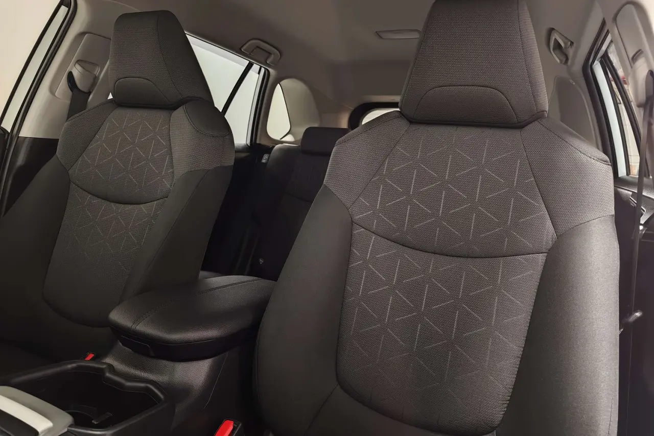 2025 Toyota RAV4 Gallery Image 15