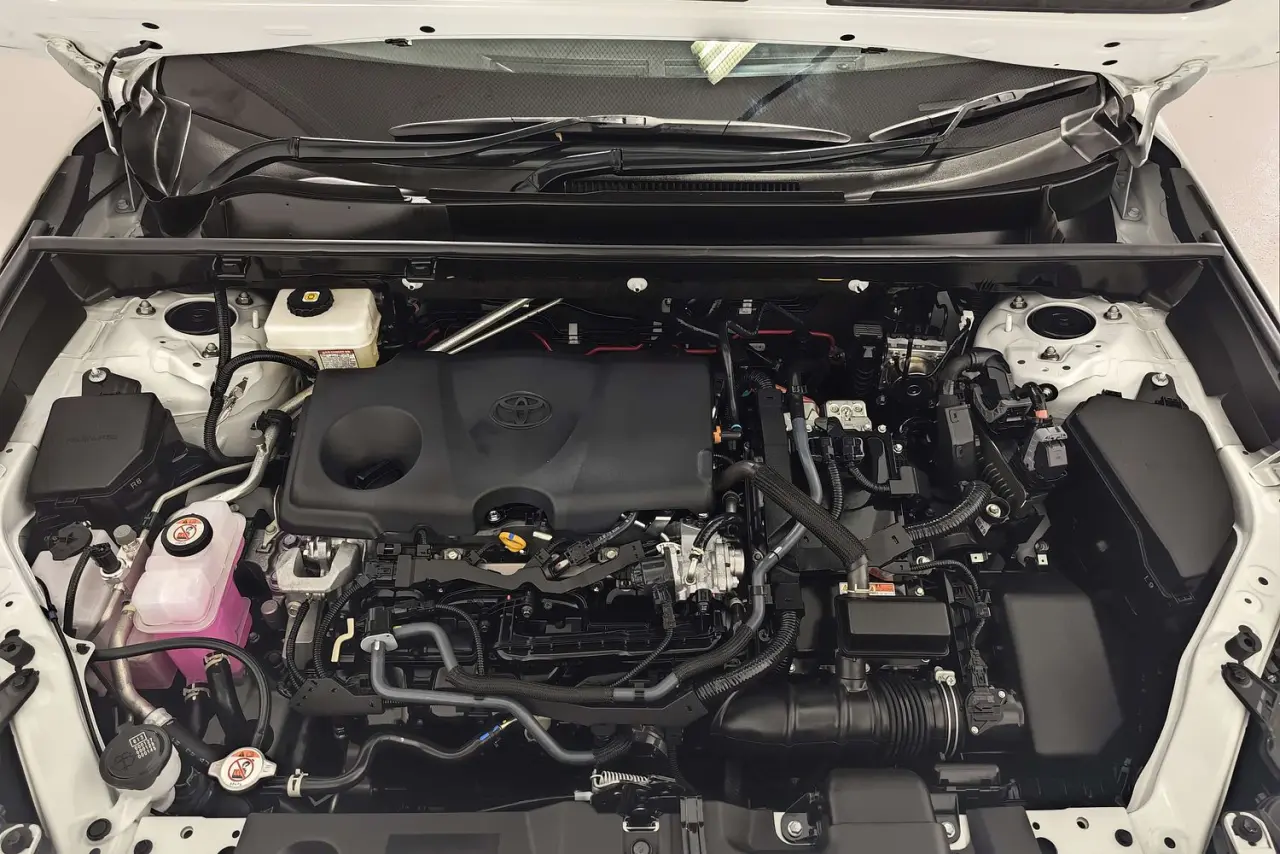 2025 Toyota RAV4 Gallery Image 22