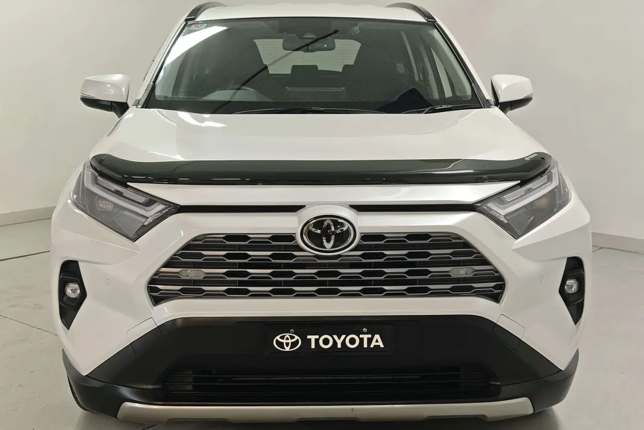 2025 Toyota RAV4 Gallery Image 3