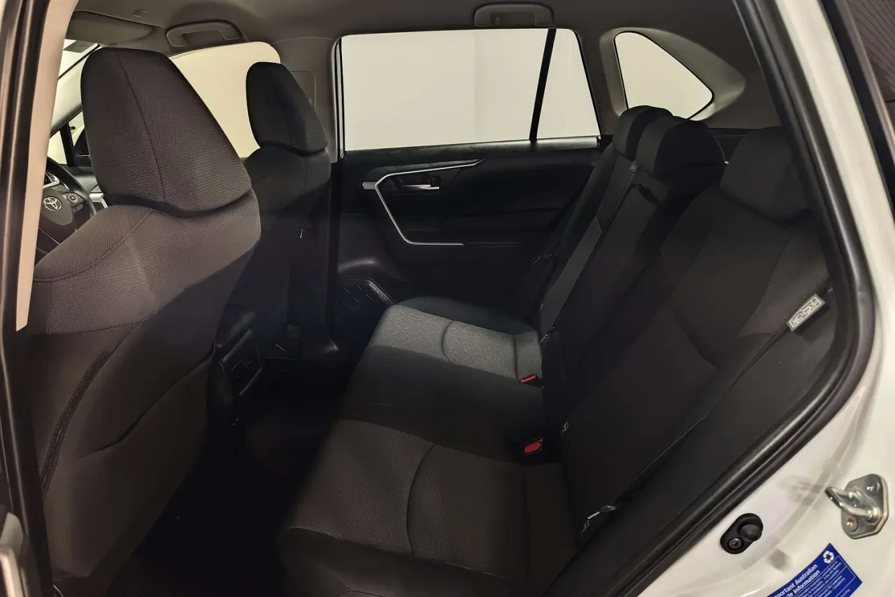 2025 Toyota RAV4 Gallery Image 13