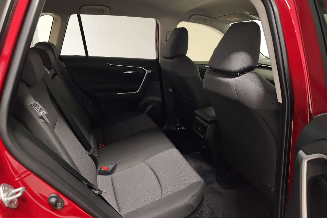 2025 Toyota RAV4 Gallery Image 11
