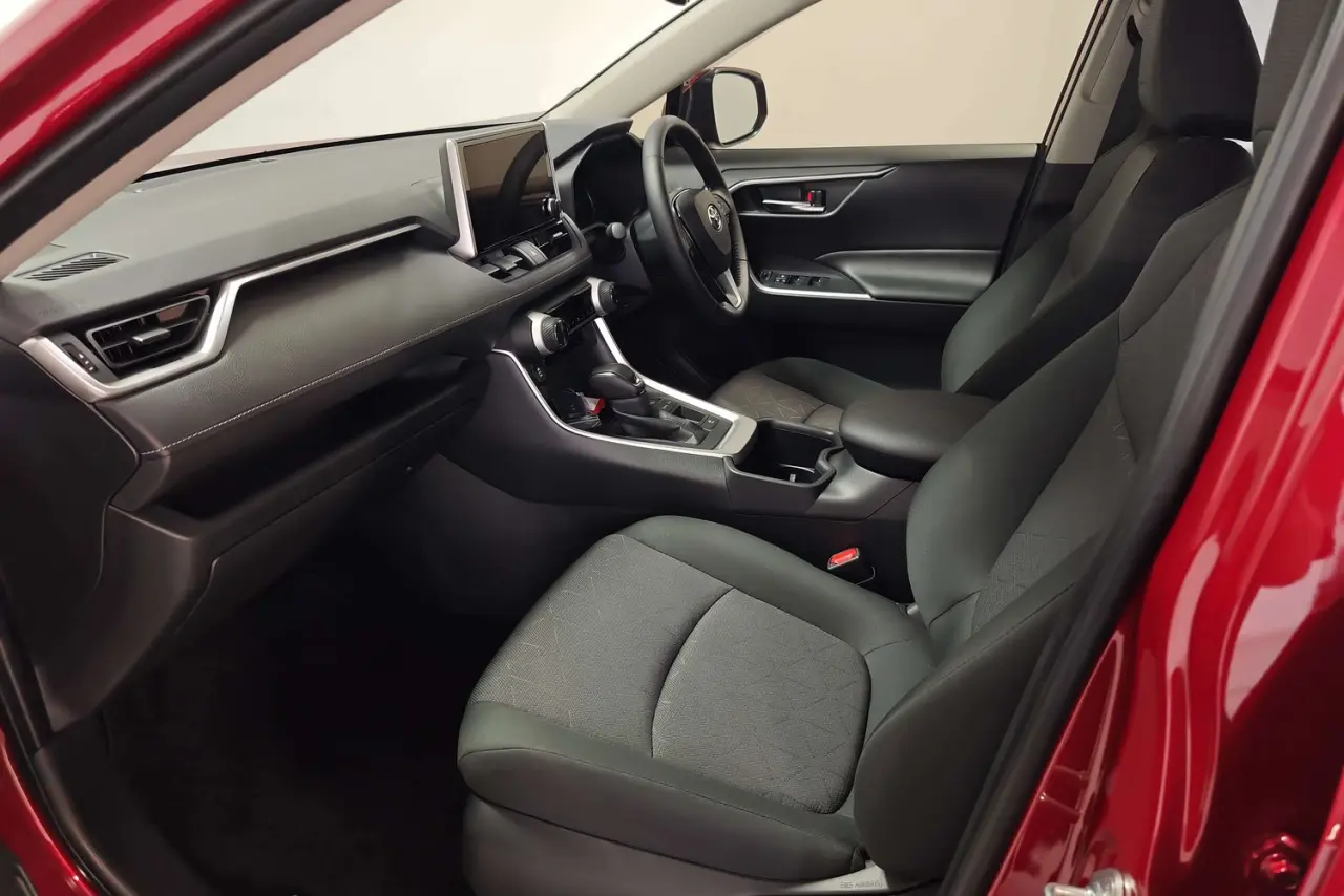 2025 Toyota RAV4 Gallery Image 14