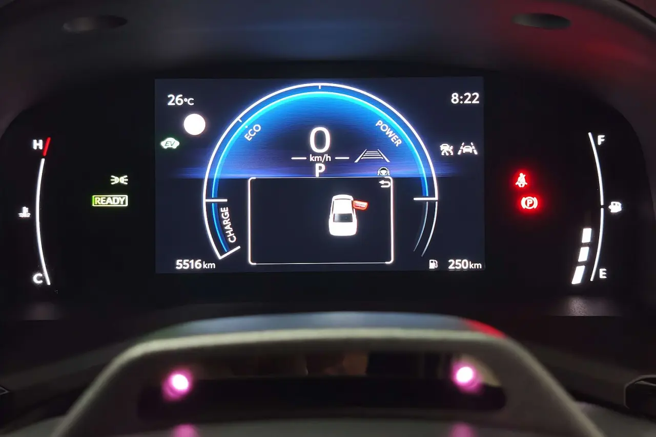 2025 Toyota Camry Gallery Image 17