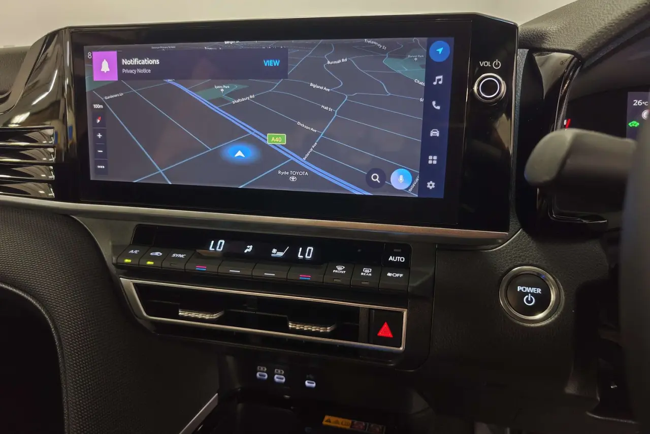 2025 Toyota Camry Gallery Image 18