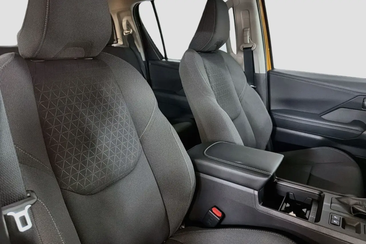 2026 Toyota Hilux Gallery Image 13