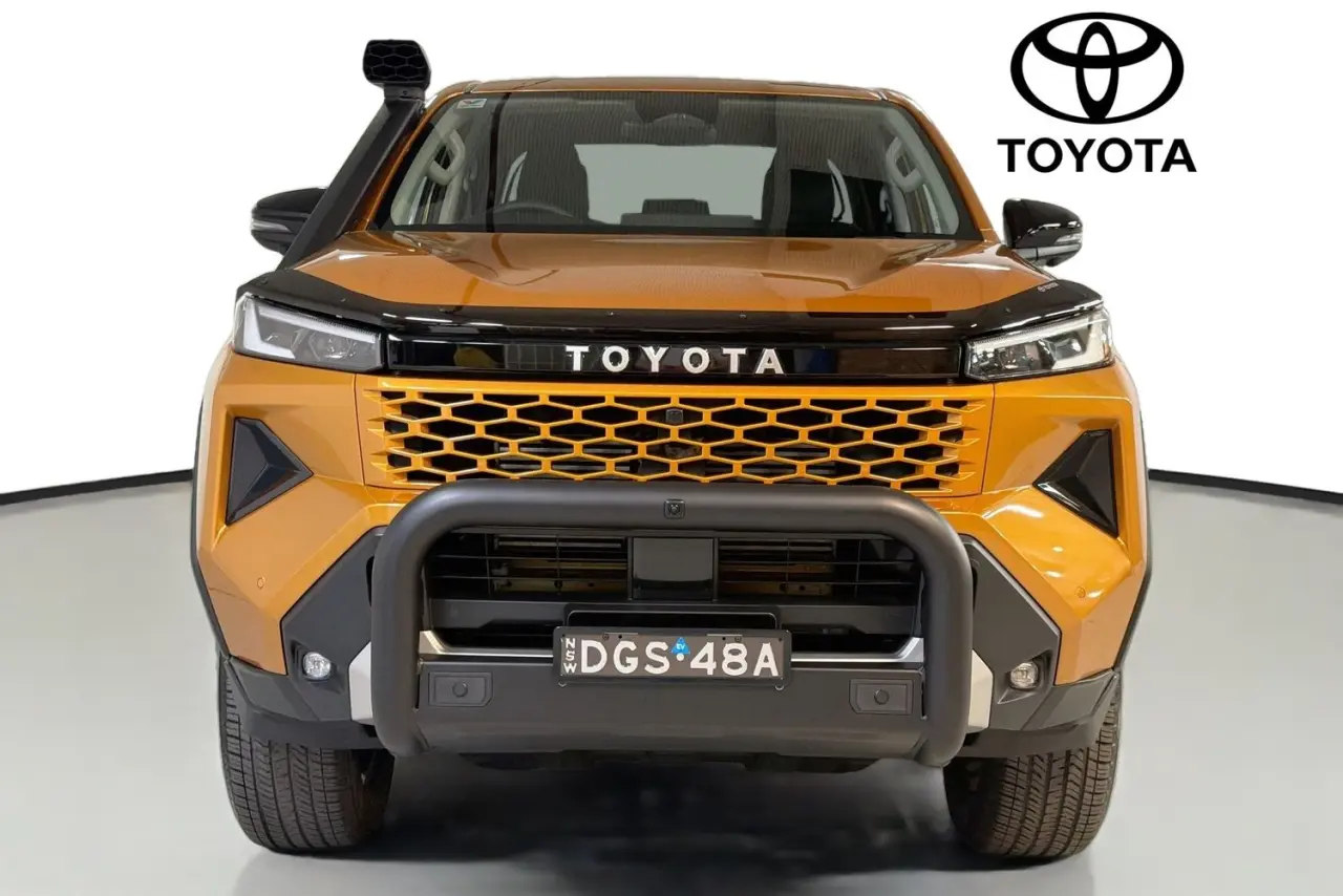 2026 Toyota Hilux Gallery Image 2