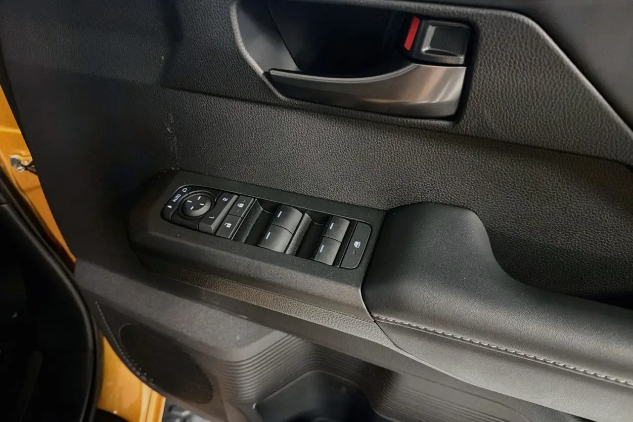 2026 Toyota Hilux Gallery Image 24