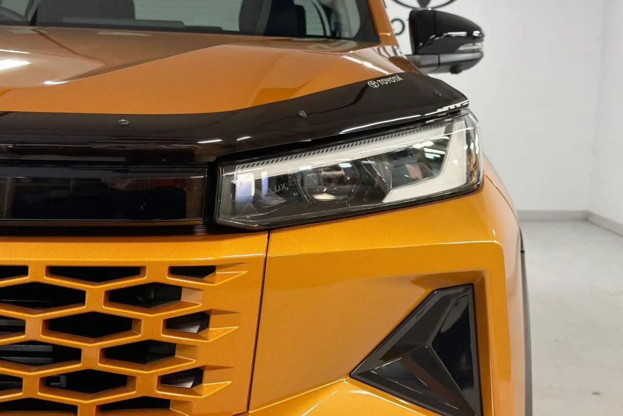 2026 Toyota Hilux Gallery Image 3