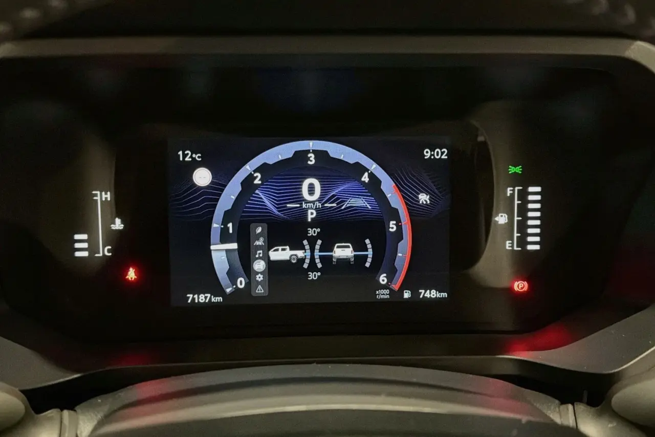 2025 Toyota Hilux Gallery Image 22
