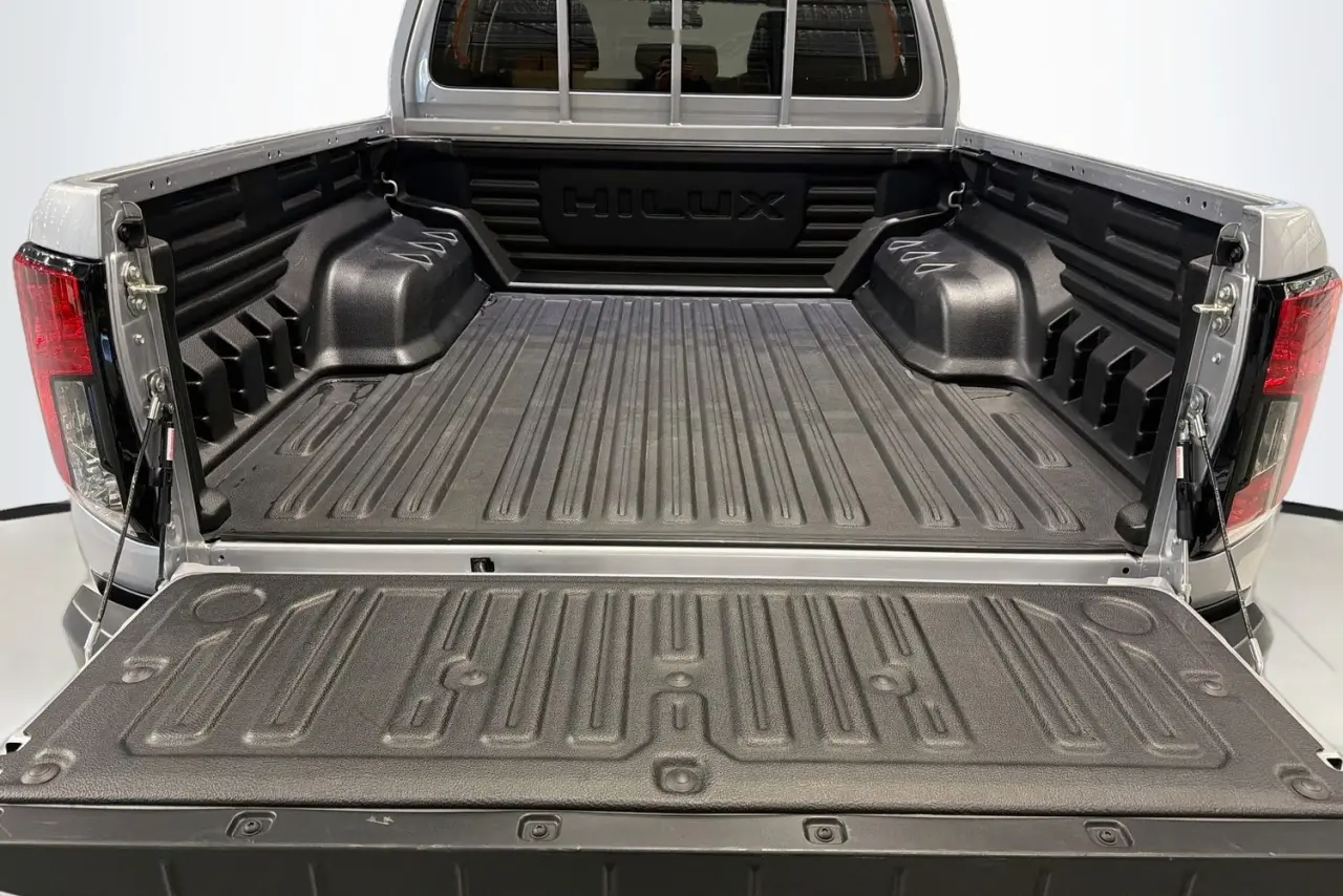 2025 Toyota Hilux Gallery Image 27