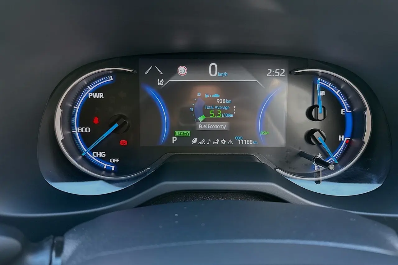 2025 Toyota RAV4 Gallery Image 20