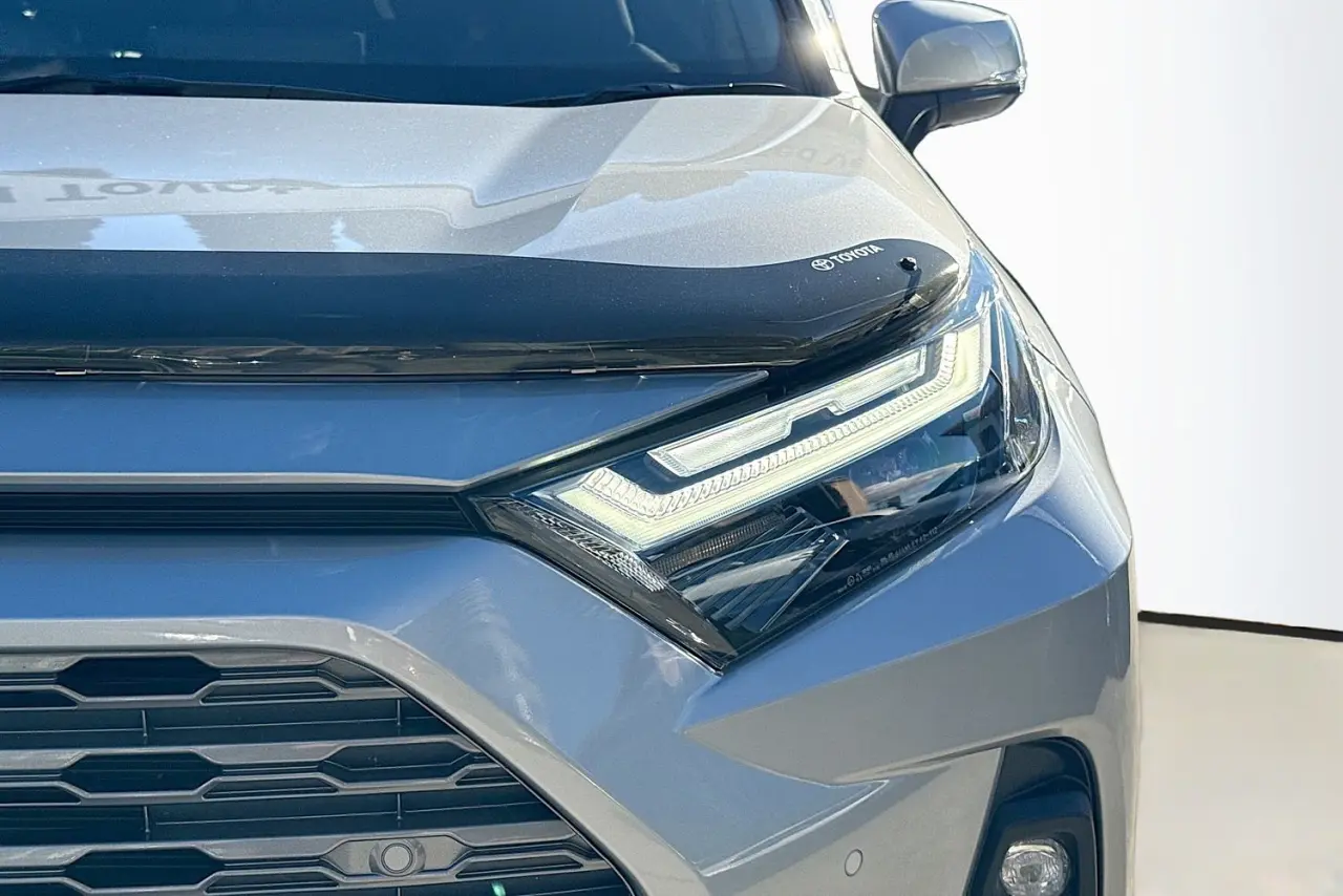 2025 Toyota RAV4 Gallery Image 3