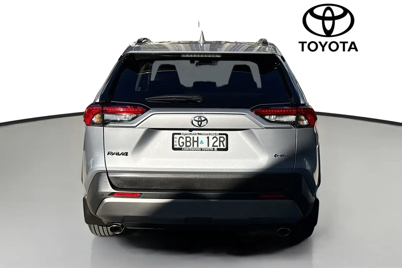 2025 Toyota RAV4 Gallery Image 7