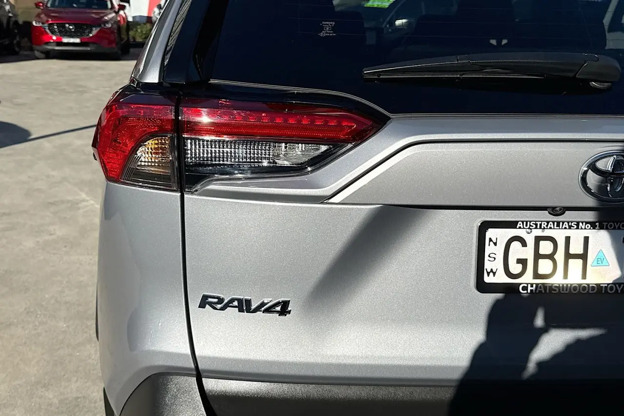 2025 Toyota RAV4 Gallery Image 8