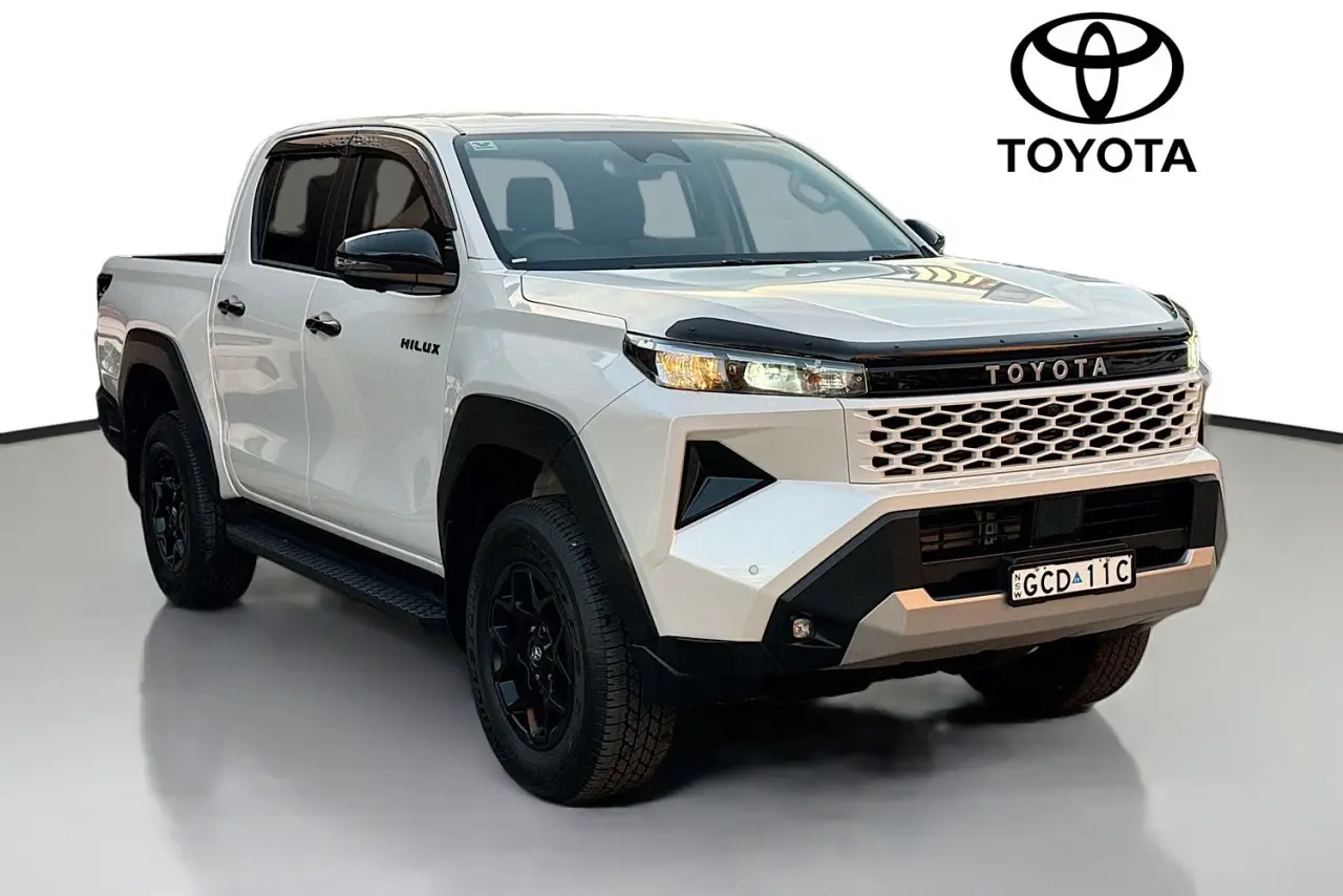 2025 Toyota Hilux Gallery Image 1