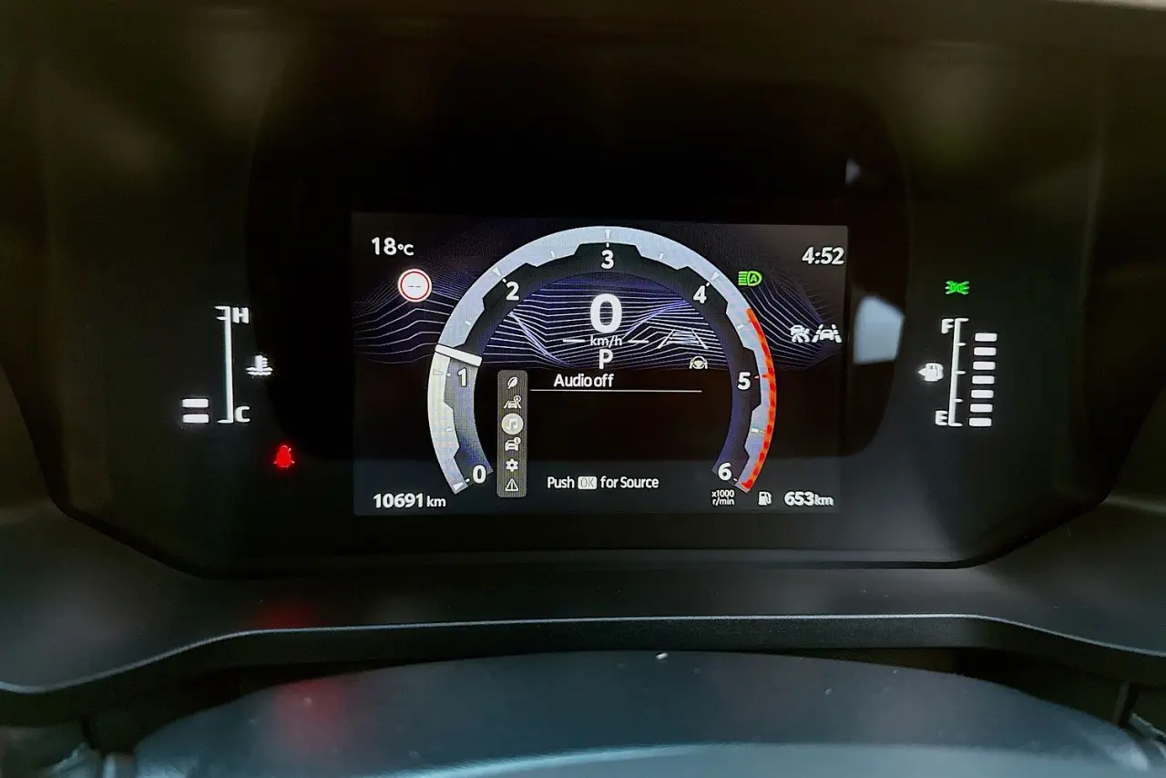 2025 Toyota Hilux Gallery Image 21