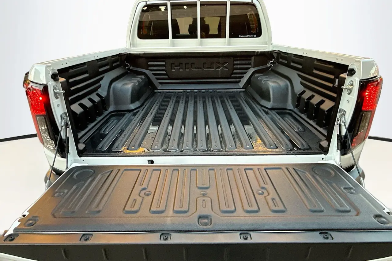 2025 Toyota Hilux Gallery Image 26
