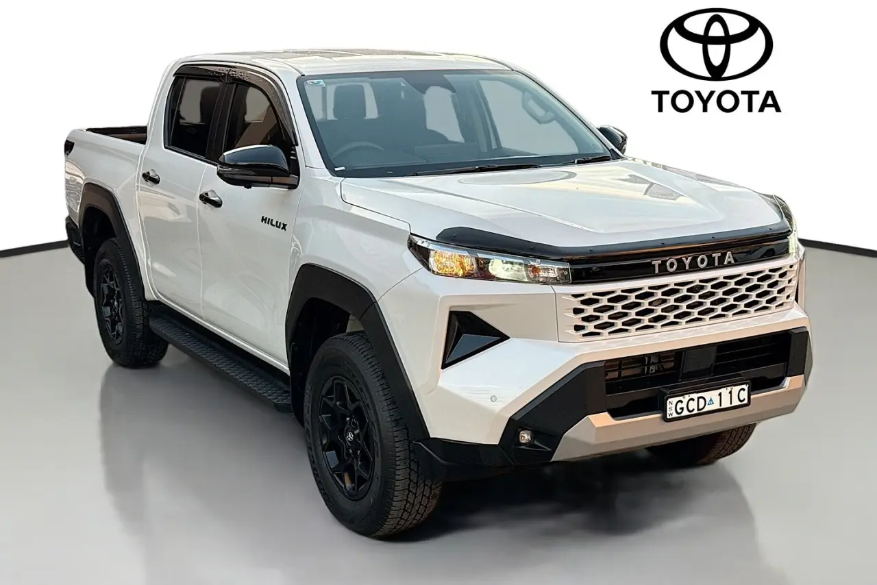 2025 Toyota Hilux Gallery Image 30