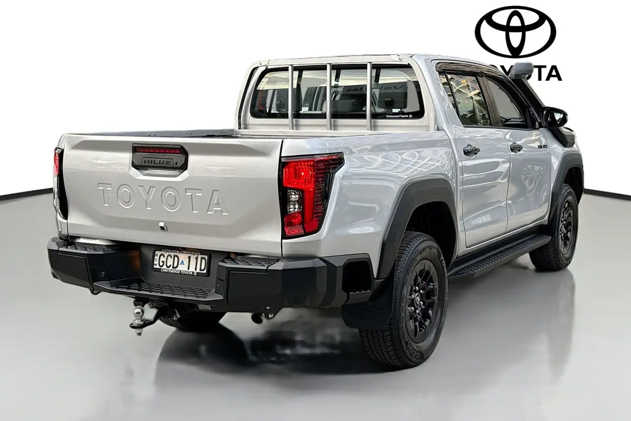 2025 Toyota Hilux Gallery Image 10