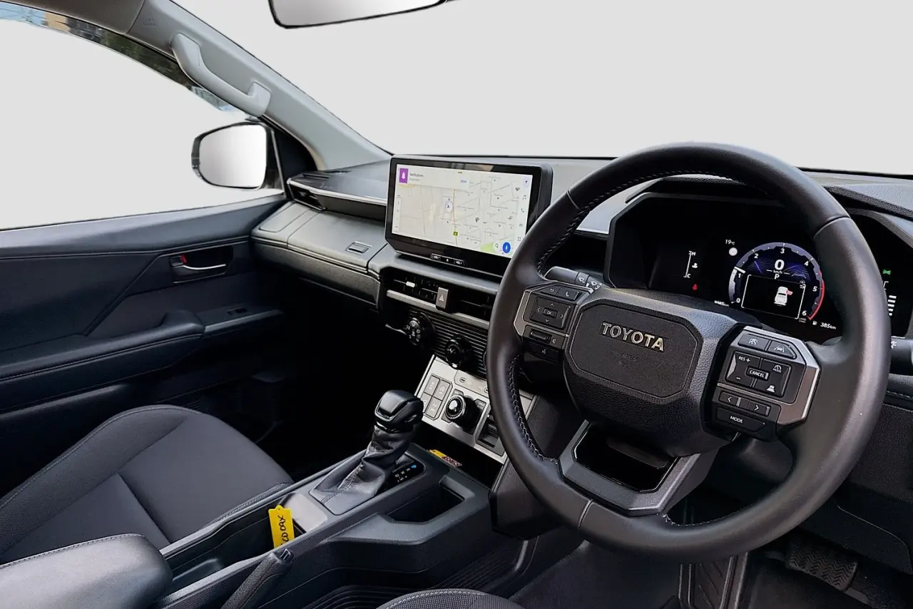 2025 Toyota Hilux Gallery Image 22