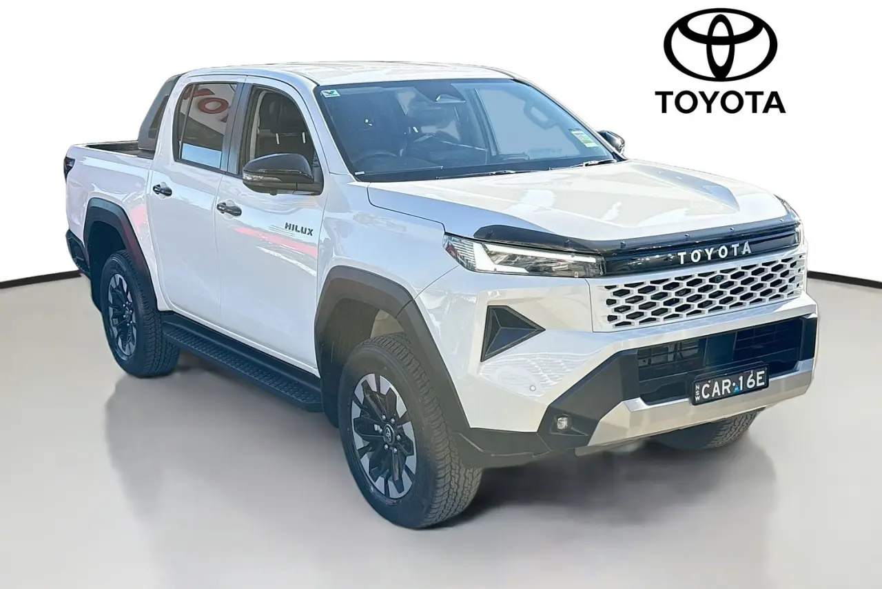 2025 Toyota Hilux Gallery Image 30