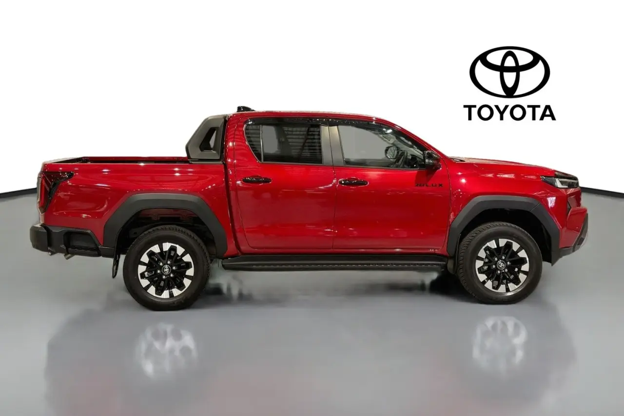 2026 Toyota Hilux Gallery Image 11