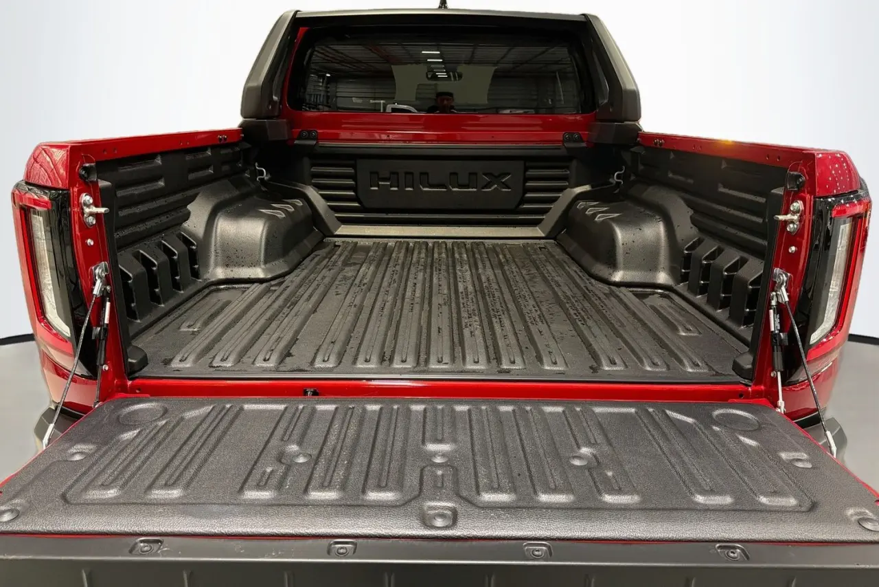 2026 Toyota Hilux Gallery Image 27