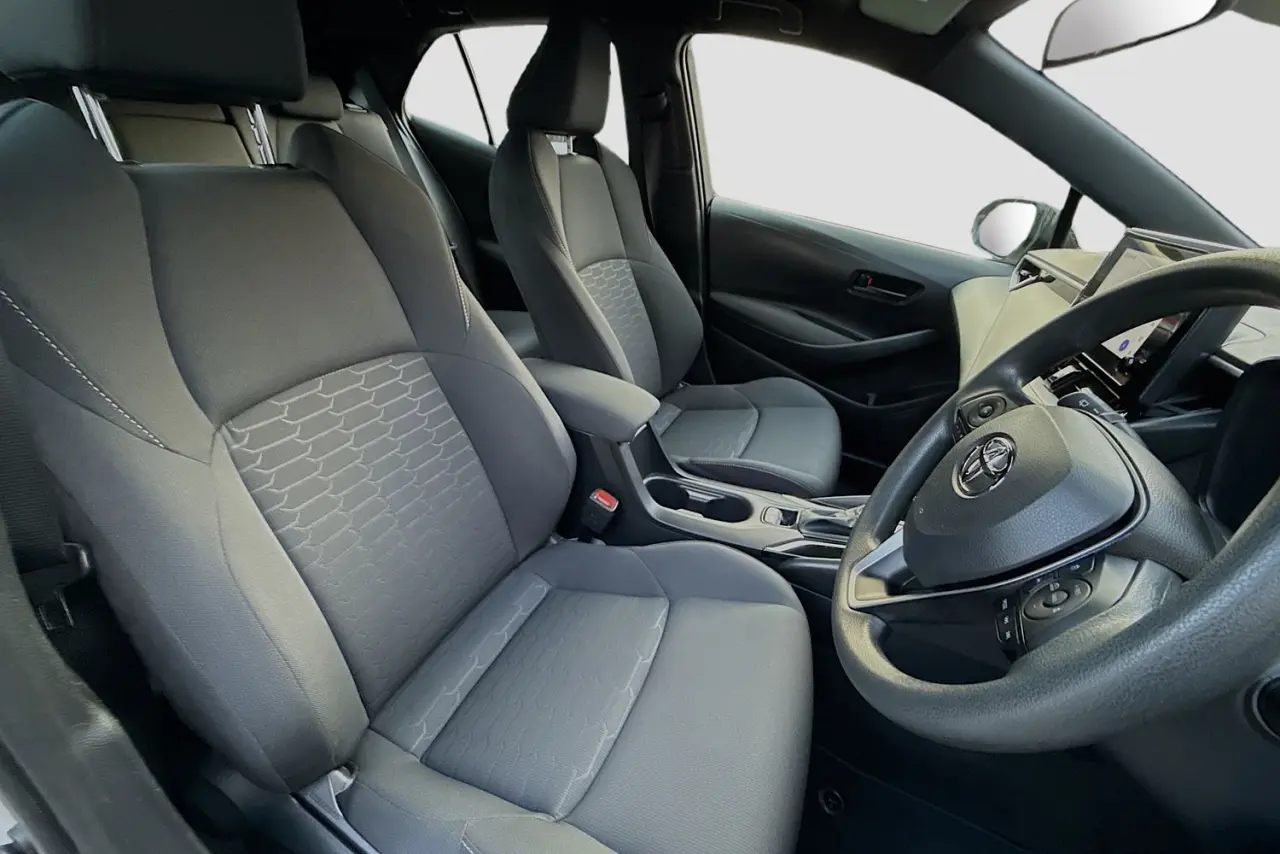 2025 Toyota Corolla Gallery Image 12