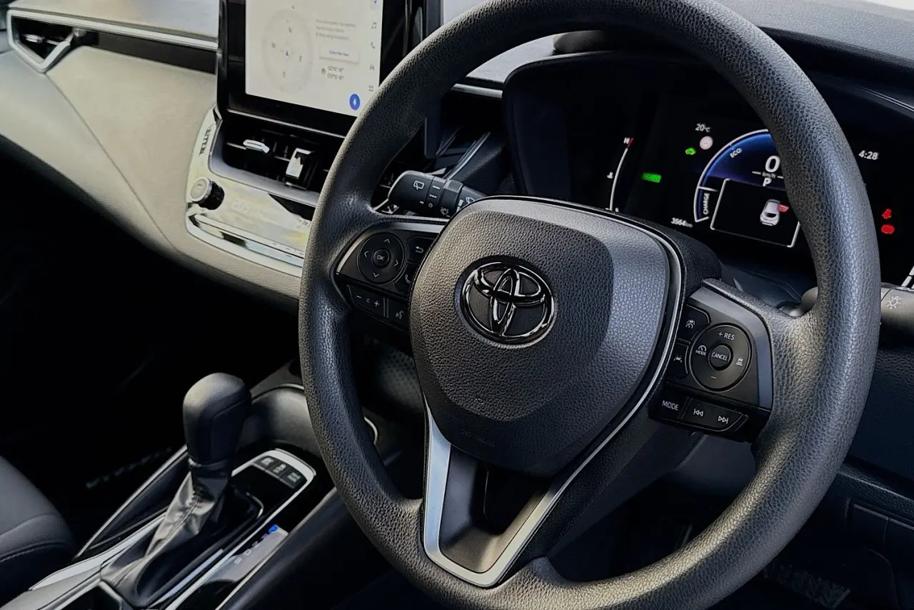 2025 Toyota Corolla Gallery Image 13