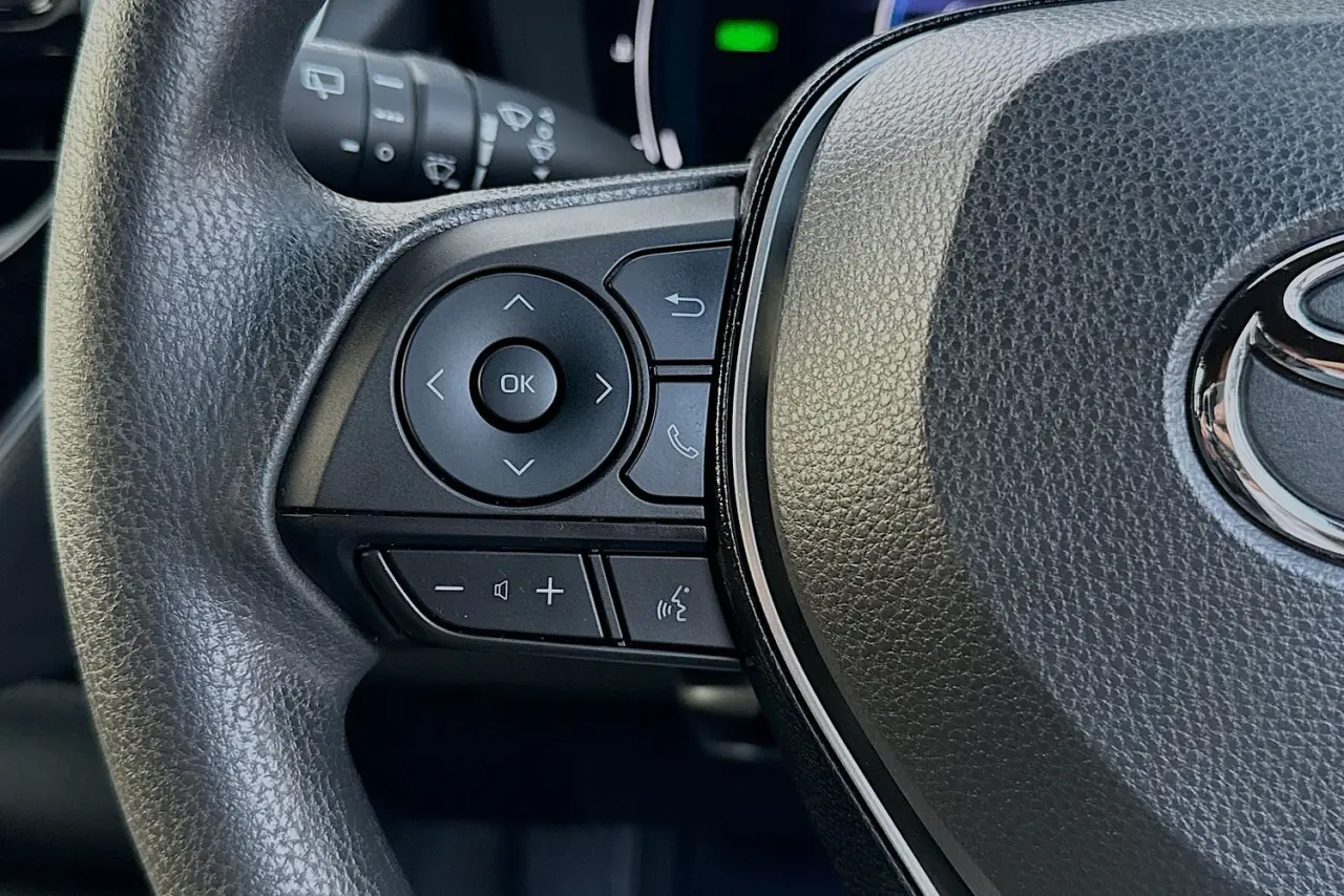 2025 Toyota Corolla Gallery Image 18