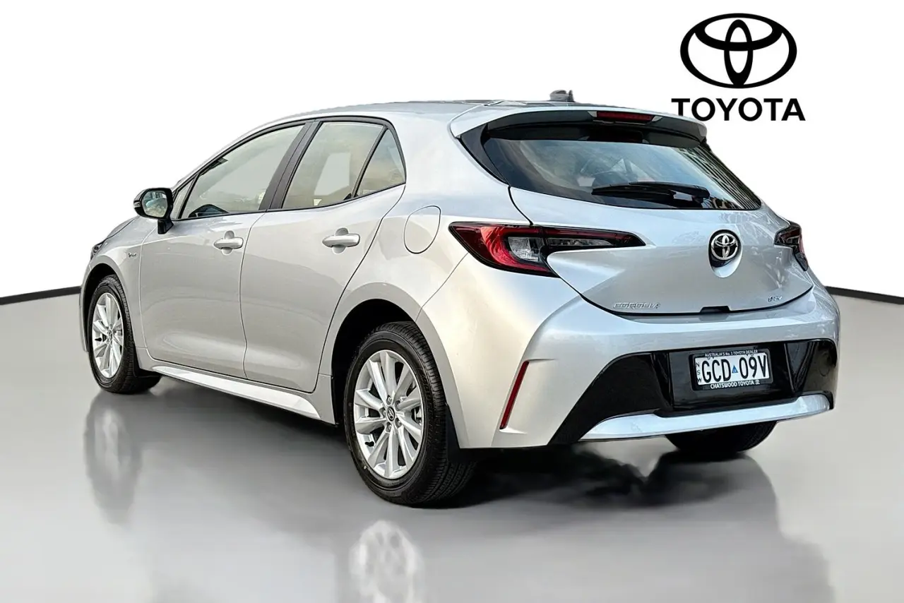 2025 Toyota Corolla Gallery Image 6