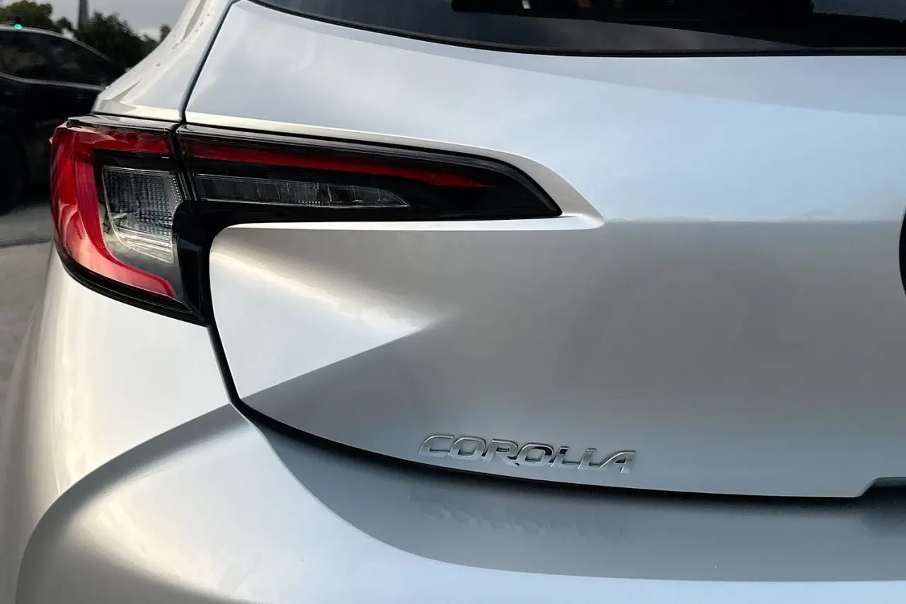 2025 Toyota Corolla Gallery Image 8