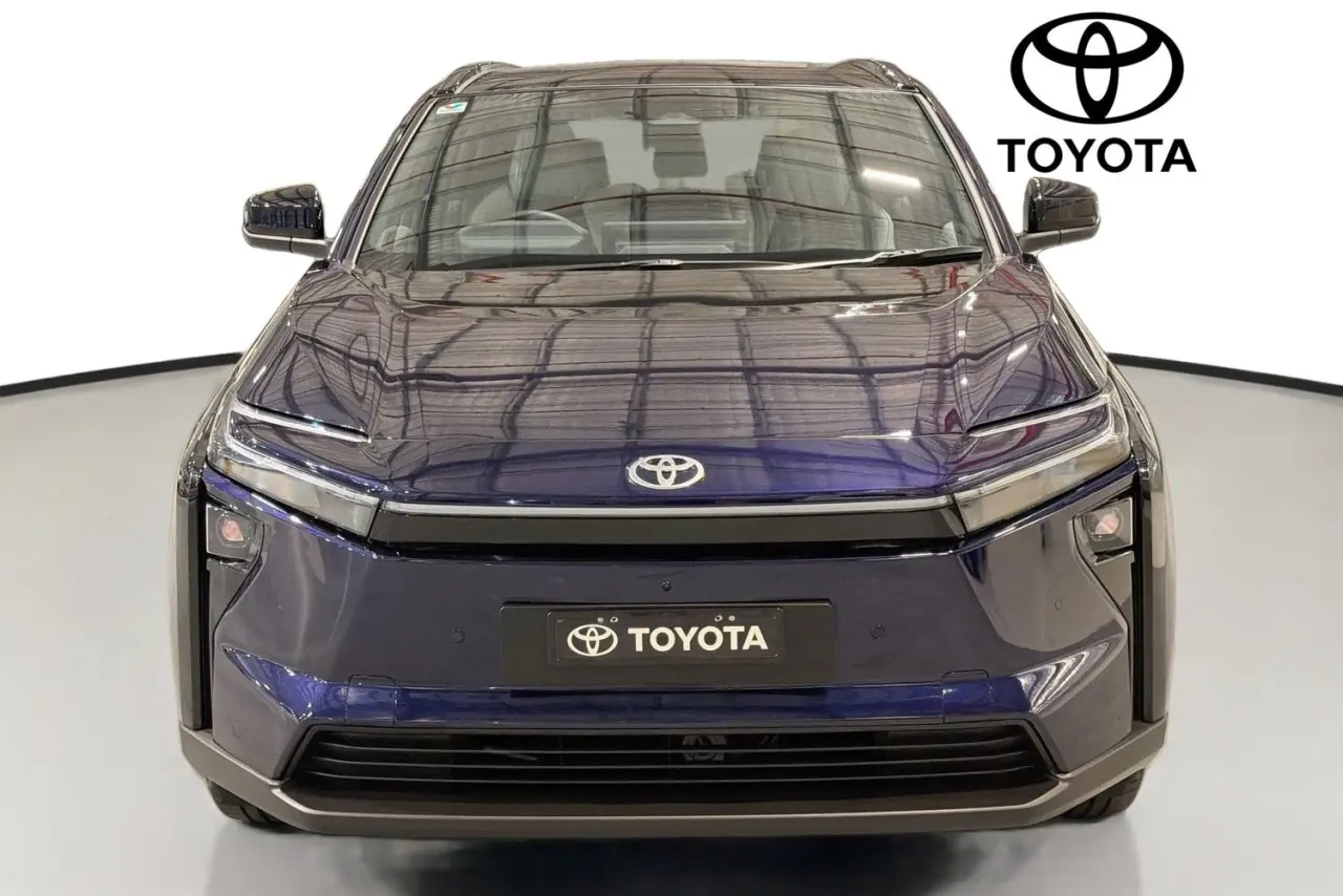 2026 Toyota bZ4X Gallery Image 2