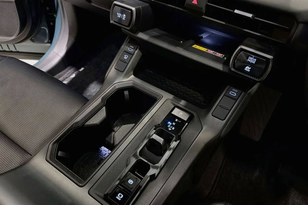 2026 Toyota RAV4 Gallery Image 18