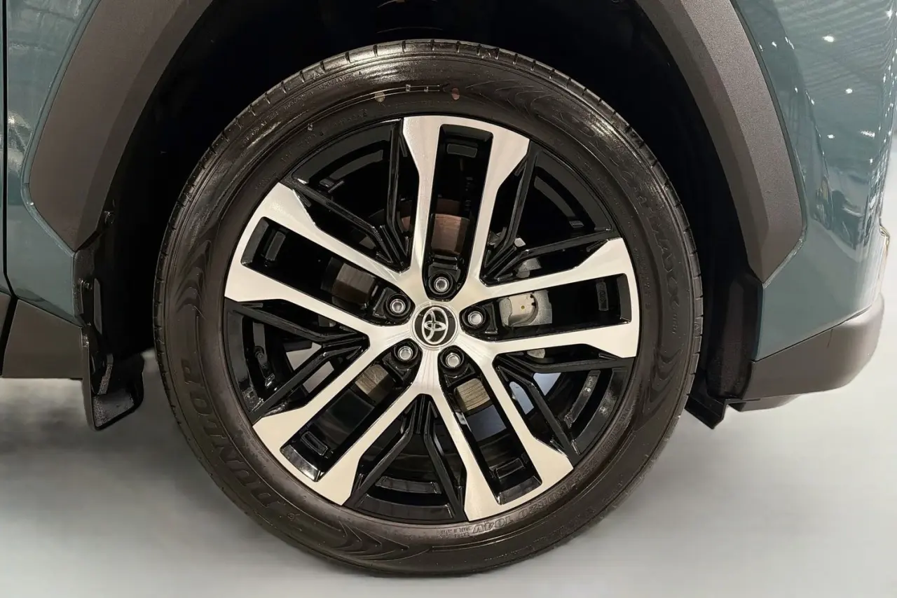 2026 Toyota RAV4 Gallery Image 28