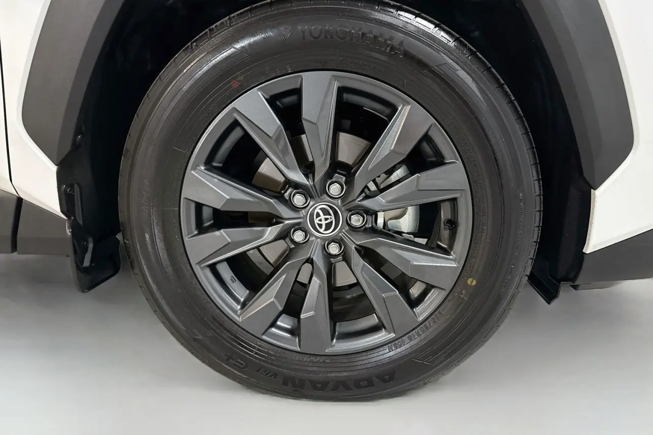 2026 Toyota RAV4 Gallery Image 28