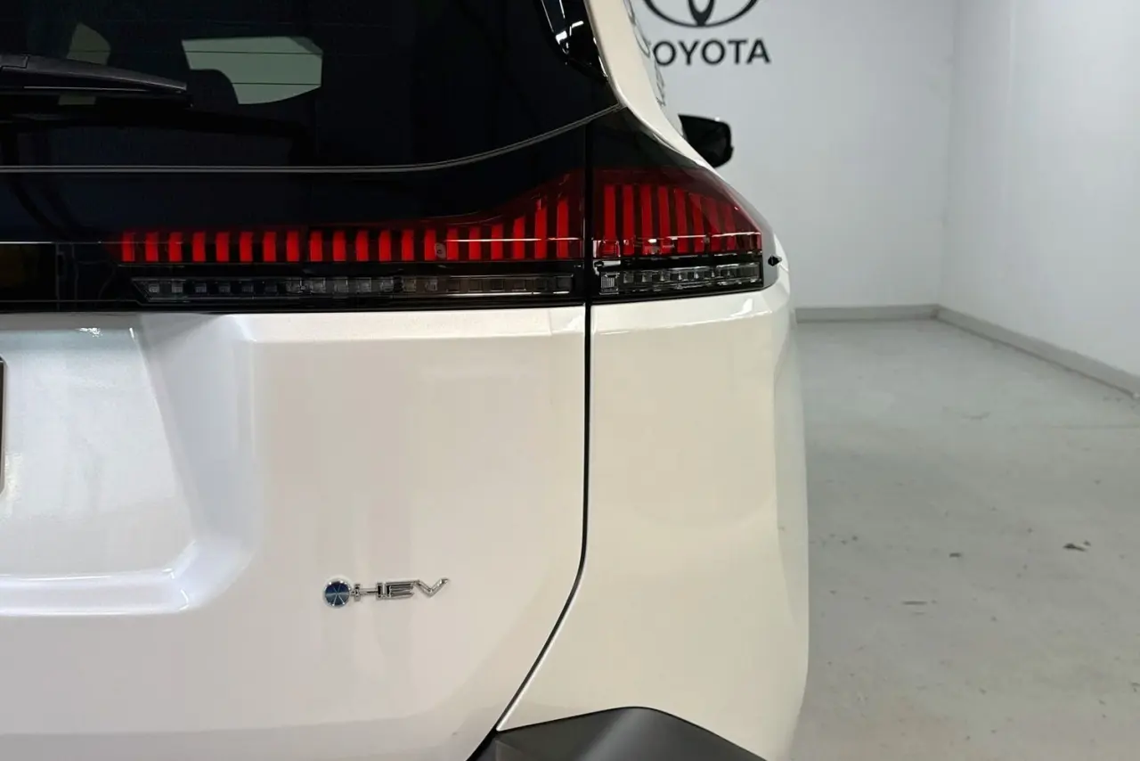 2026 Toyota RAV4 Gallery Image 9