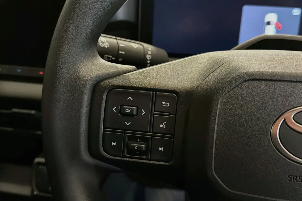 2026 Toyota RAV4 Gallery Image 19
