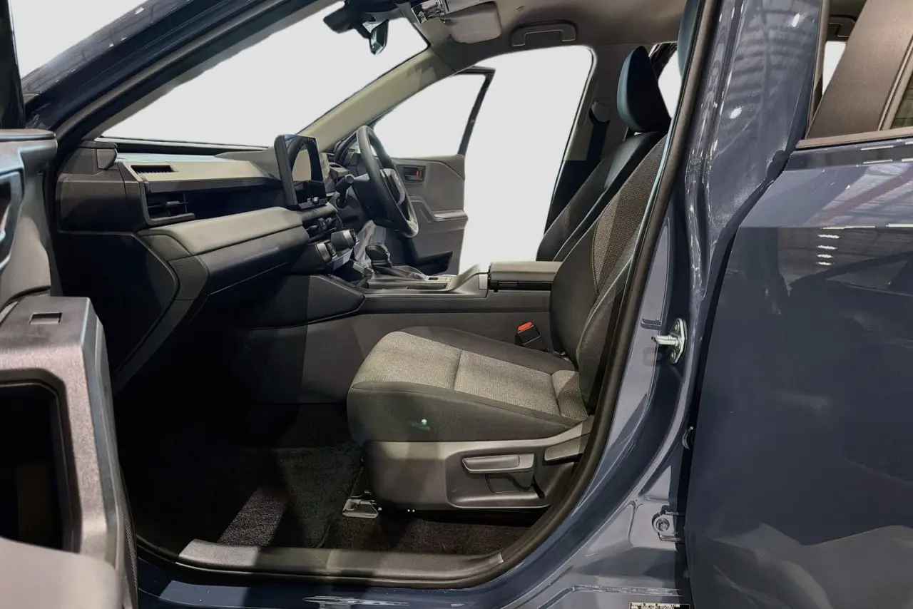 2026 Toyota RAV4 Gallery Image 25