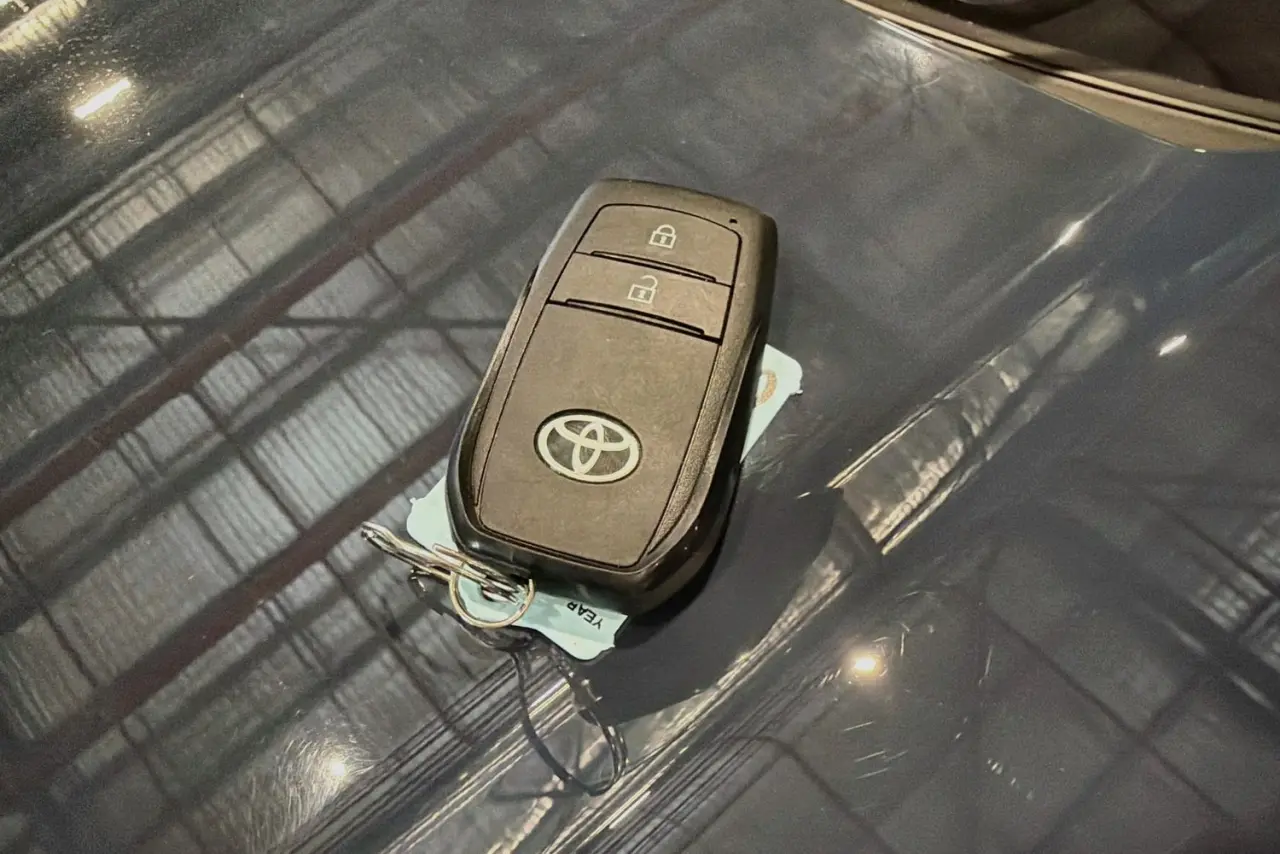2026 Toyota RAV4 Gallery Image 30
