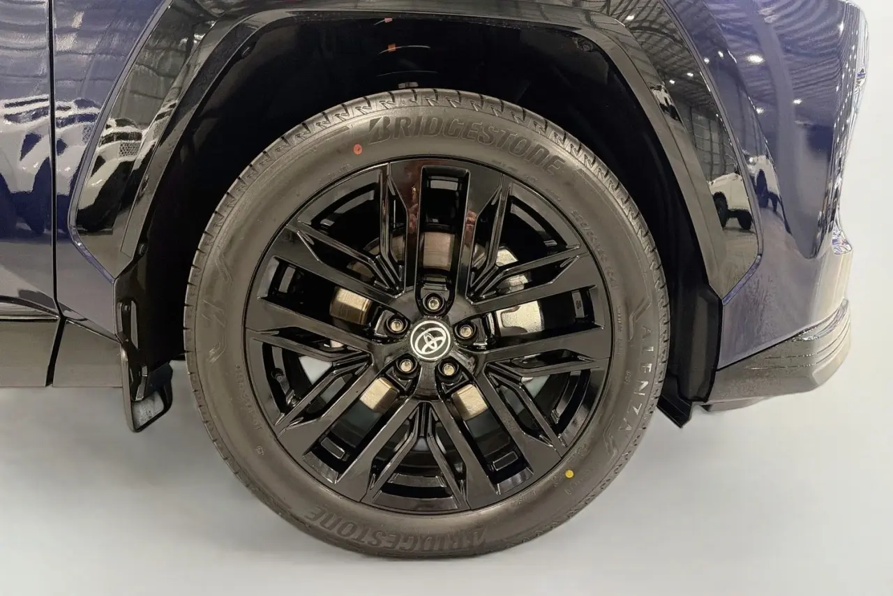 2026 Toyota RAV4 Gallery Image 28