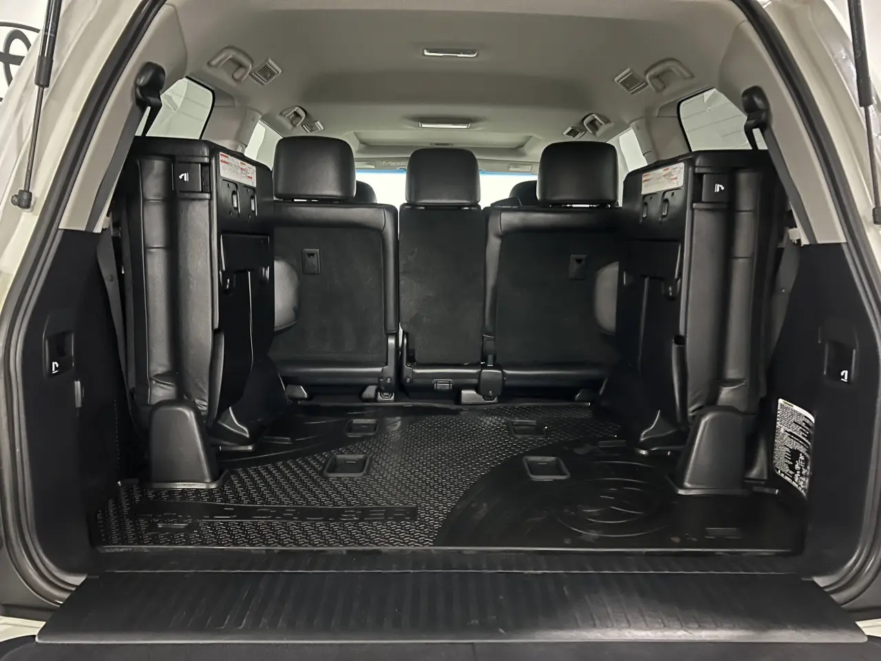 2017 TOYOTA LANDCRUISER Gallery Image 13