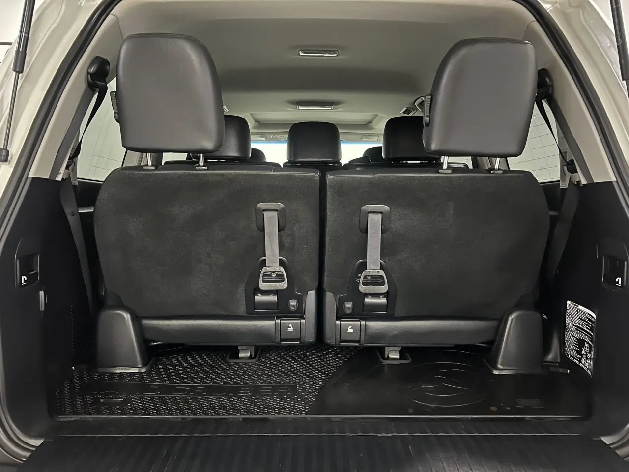 2017 TOYOTA LANDCRUISER Gallery Image 14