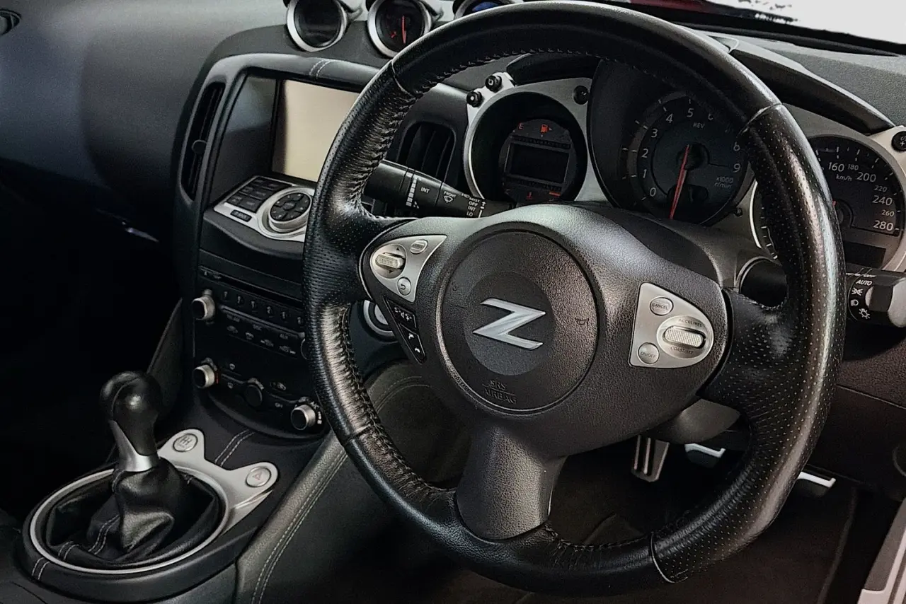 2016 Nissan 370Z Gallery Image 13