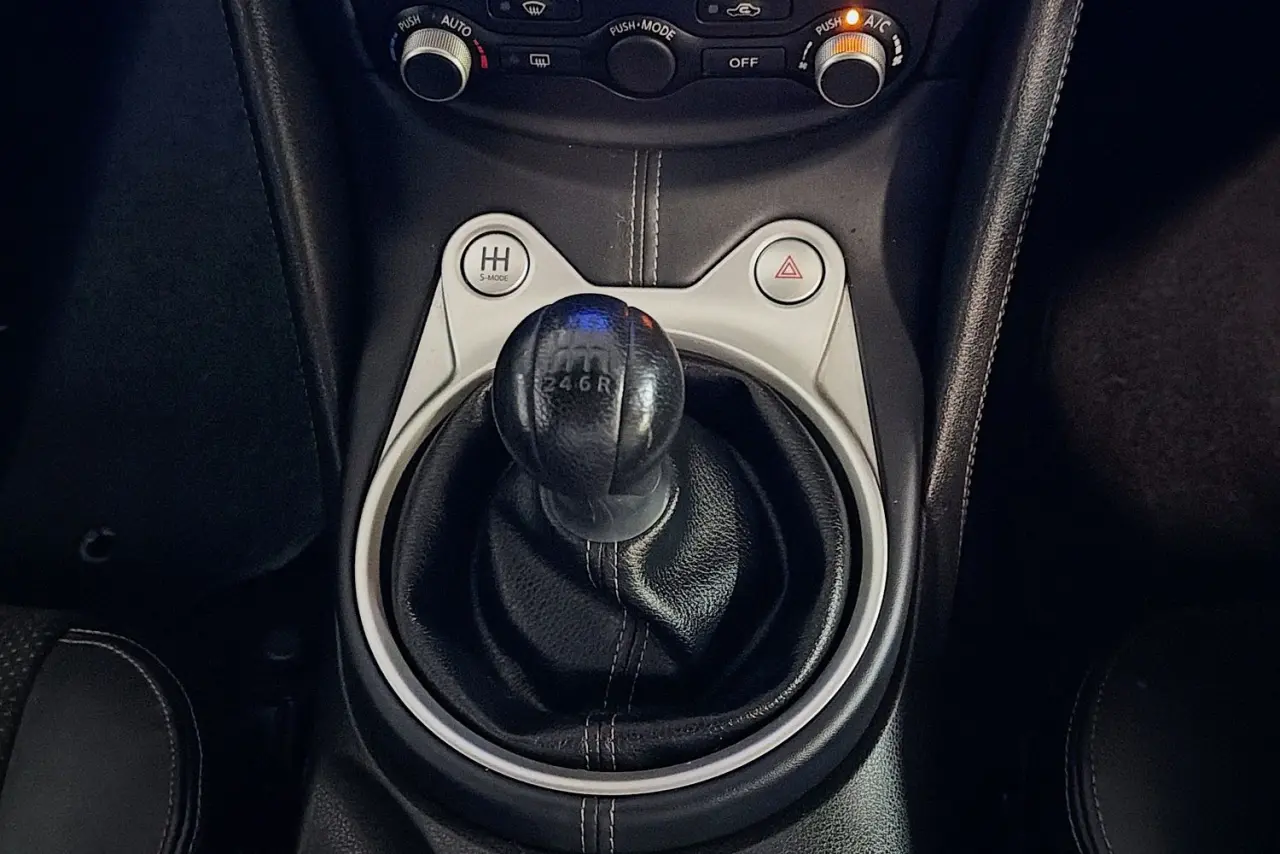 2016 Nissan 370Z Gallery Image 17