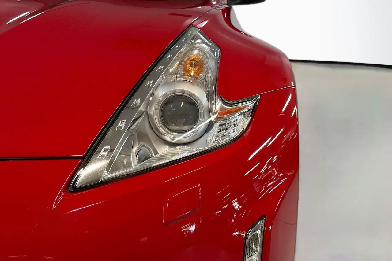 2016 Nissan 370Z Gallery Image 3