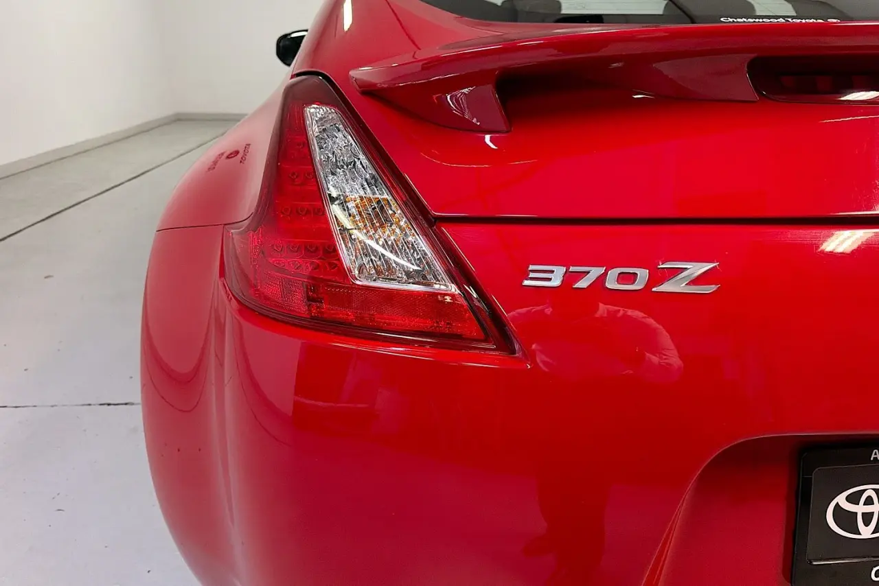 2016 Nissan 370Z Gallery Image 6