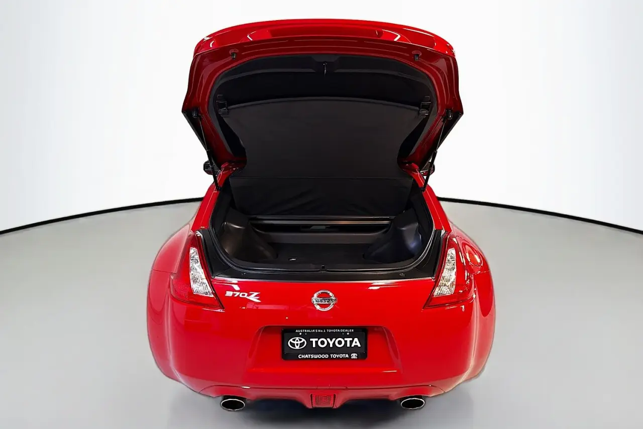 2016 Nissan 370Z Gallery Image 9