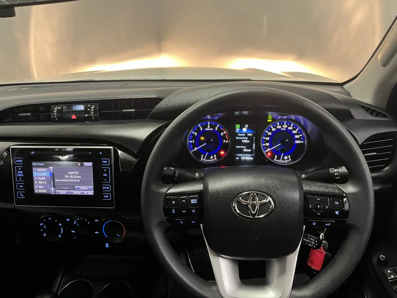 2019 Toyota Hilux Gallery Image 12