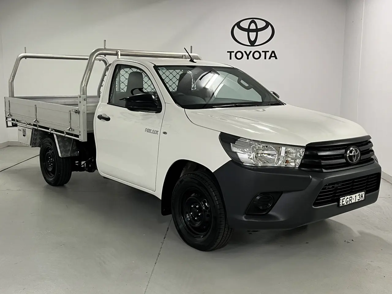 2019 Toyota Hilux Gallery Image 2